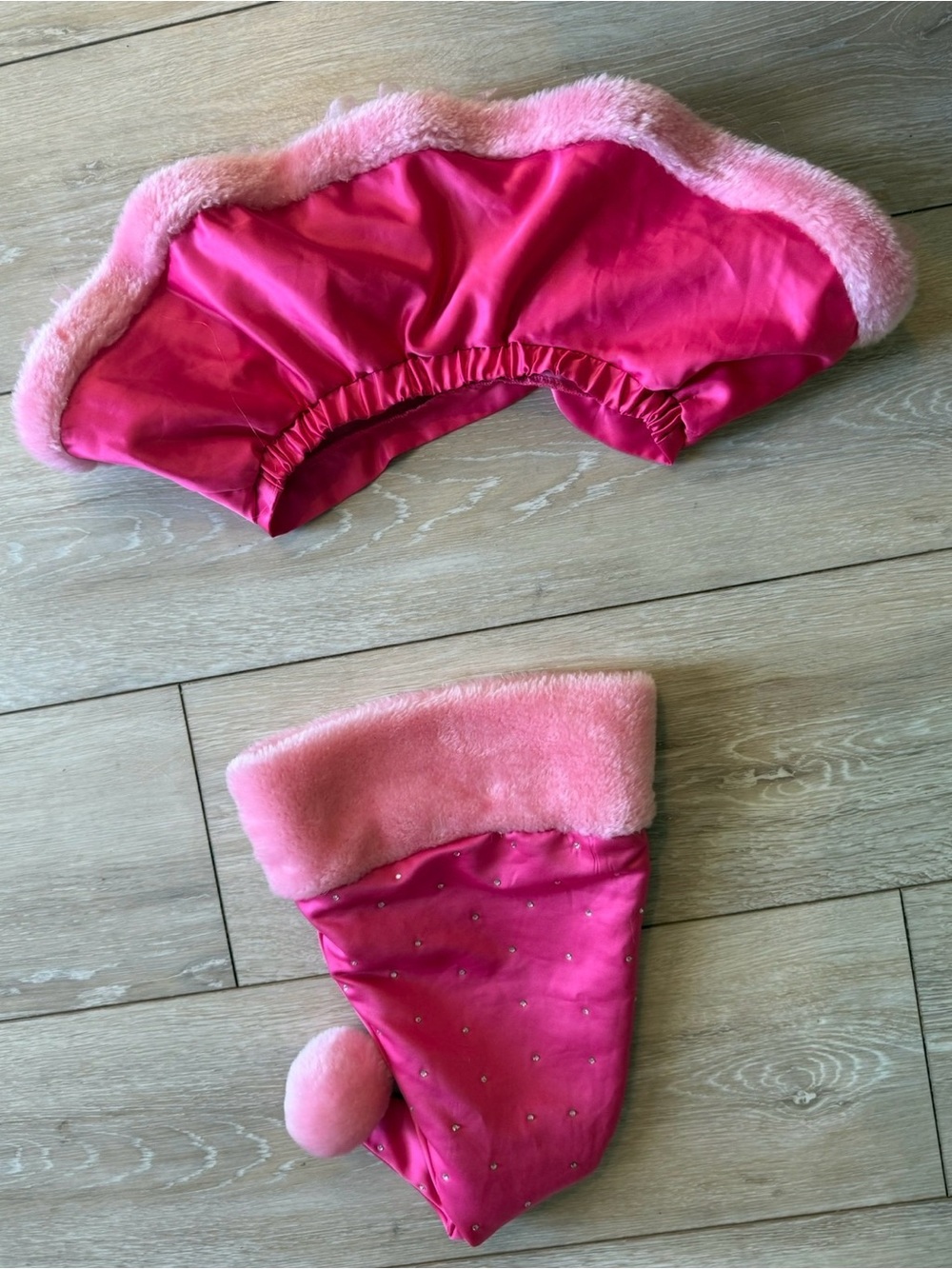 Sexy Little things Pink Santa Hat and Skirt Costume Set - Halloween, cosplay - Picture 4 of 5